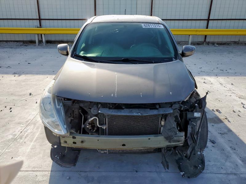  NISSAN VERSA 2015 Brązowy