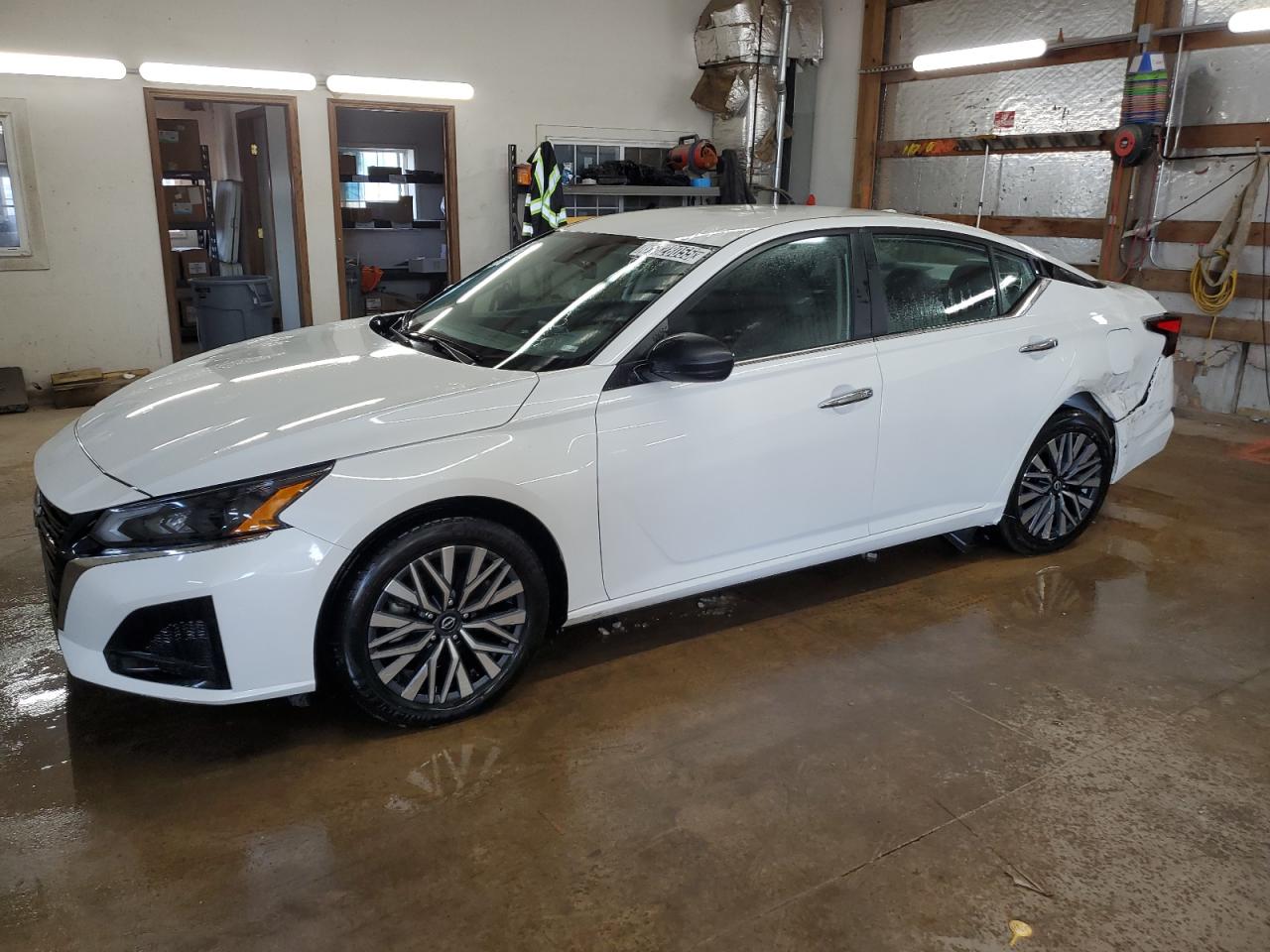 2024 Nissan Altima Sv for Sale in Pekin, IL - Rear End