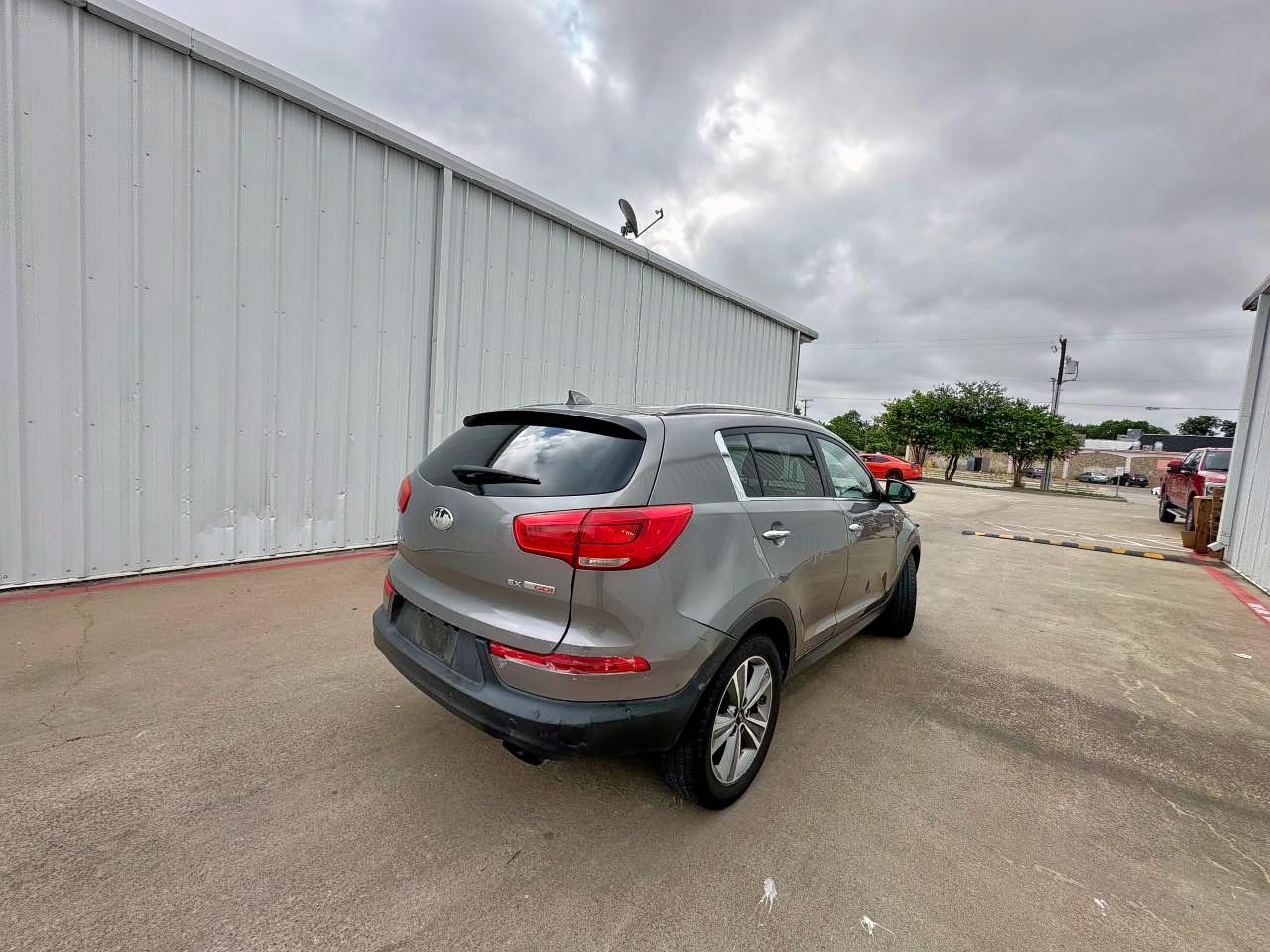 KIA SPORTAGE 2014 VIN KNDPCCA60E7656918 фото 4