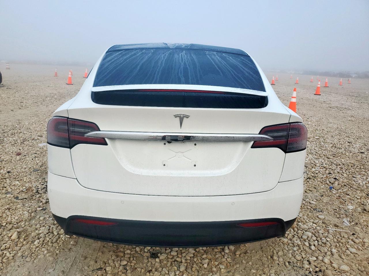 2021 Tesla Model X VIN: 5YJXCAE25MF323635 Lot: 60820145