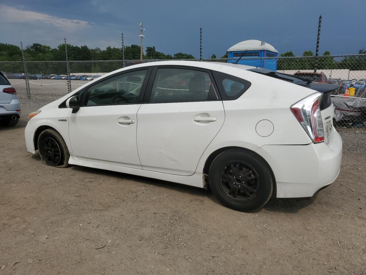 TOYOTA PRIUS 2014 VIN JTDKN3DU5E1741206 фото 2