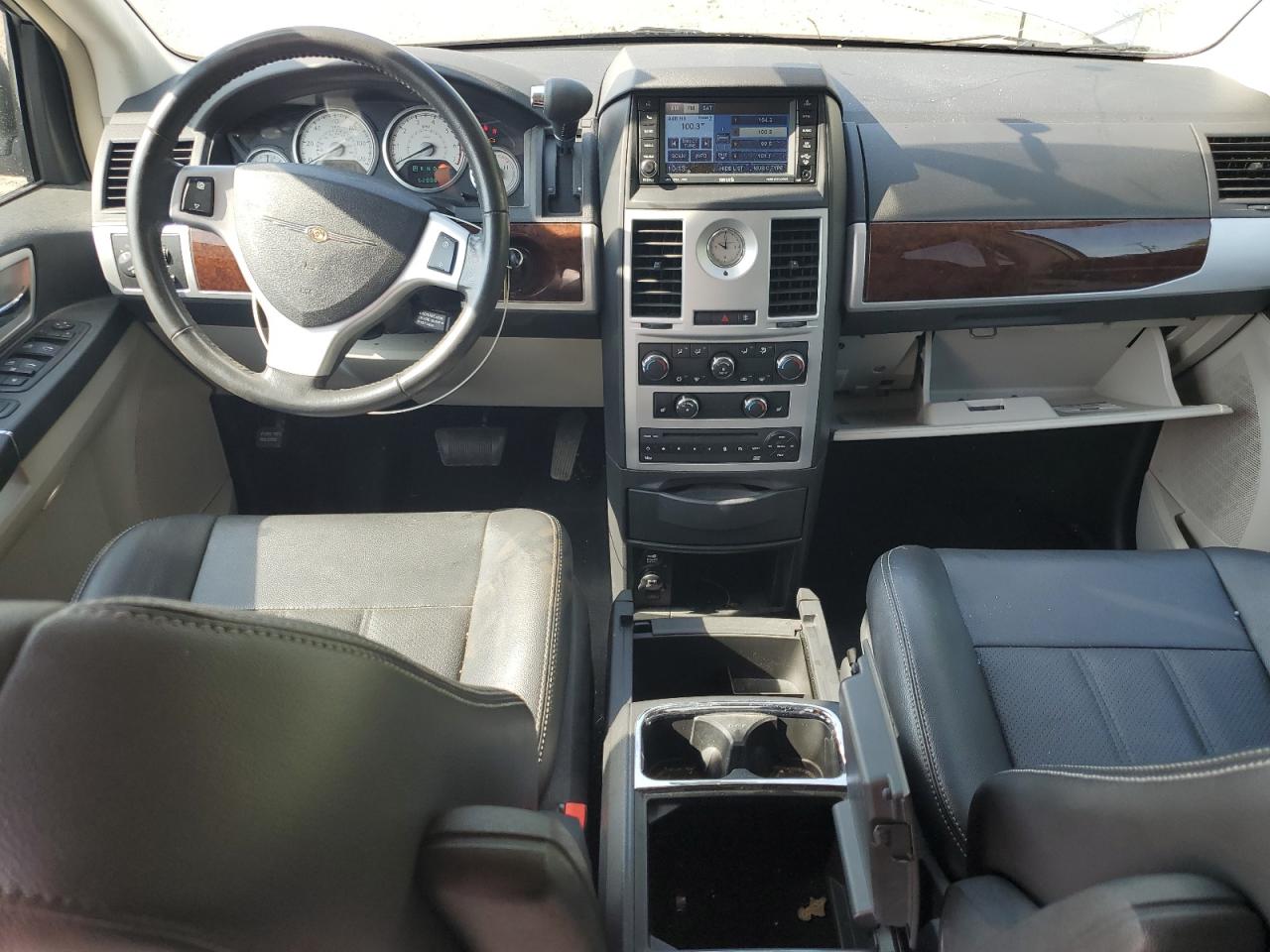 CHRYSLER MINIVAN 2010 VIN 2A4RR8DX8AR495990 фото 8