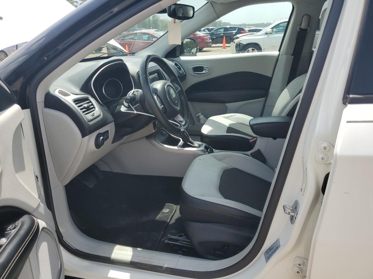 2018 Jeep Compass Latitude VIN: 3C4NJCBB3JT145069 Lot: 61859665