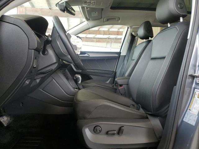  VOLKSWAGEN TIGUAN 2022 Сірий