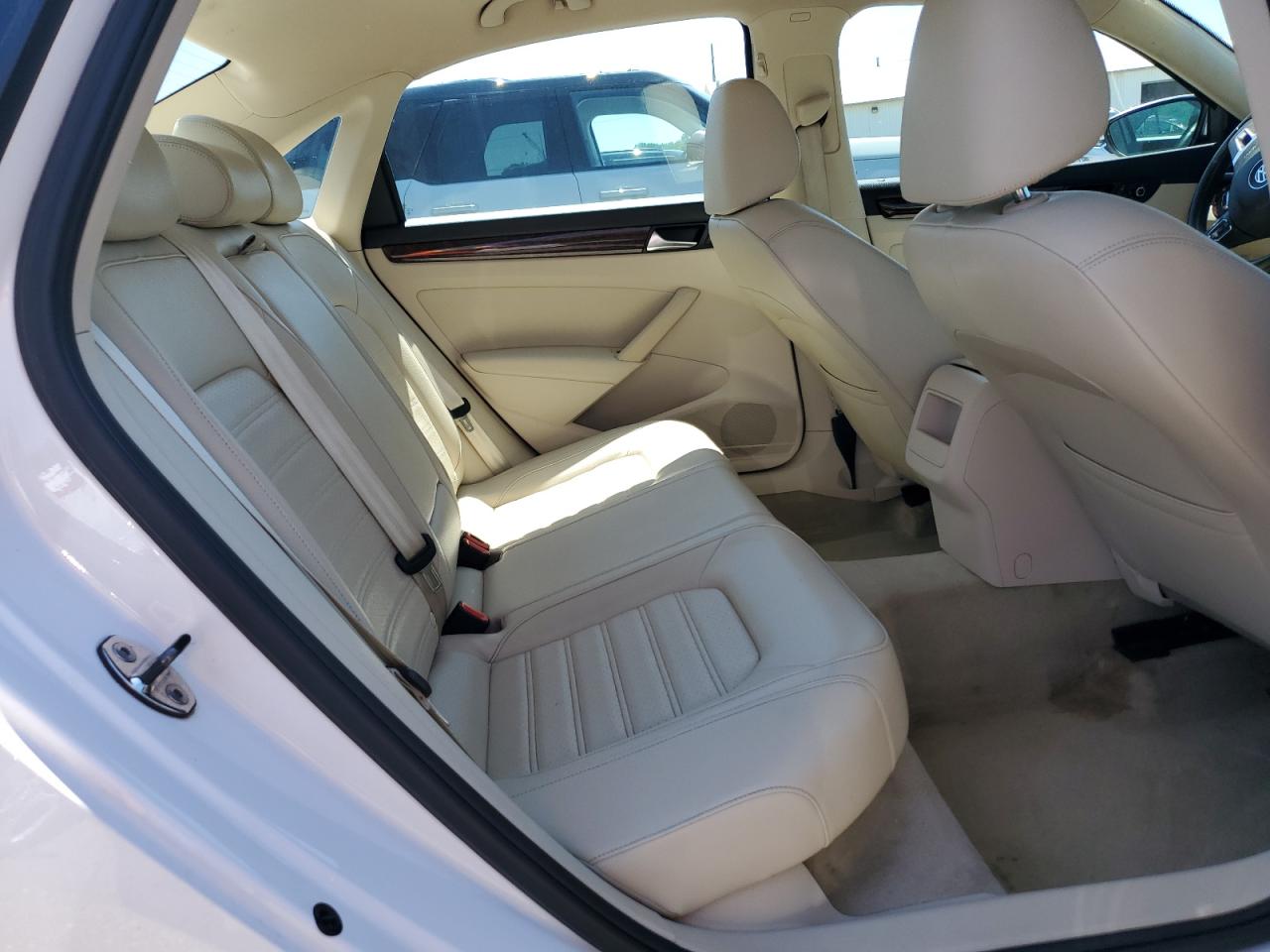 2012 Volkswagen Passat Sel VIN: 1VWCH7A30CC033135 Lot: 62585765