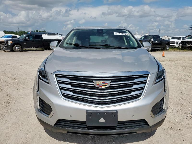  CADILLAC XT5 2019 Srebrny