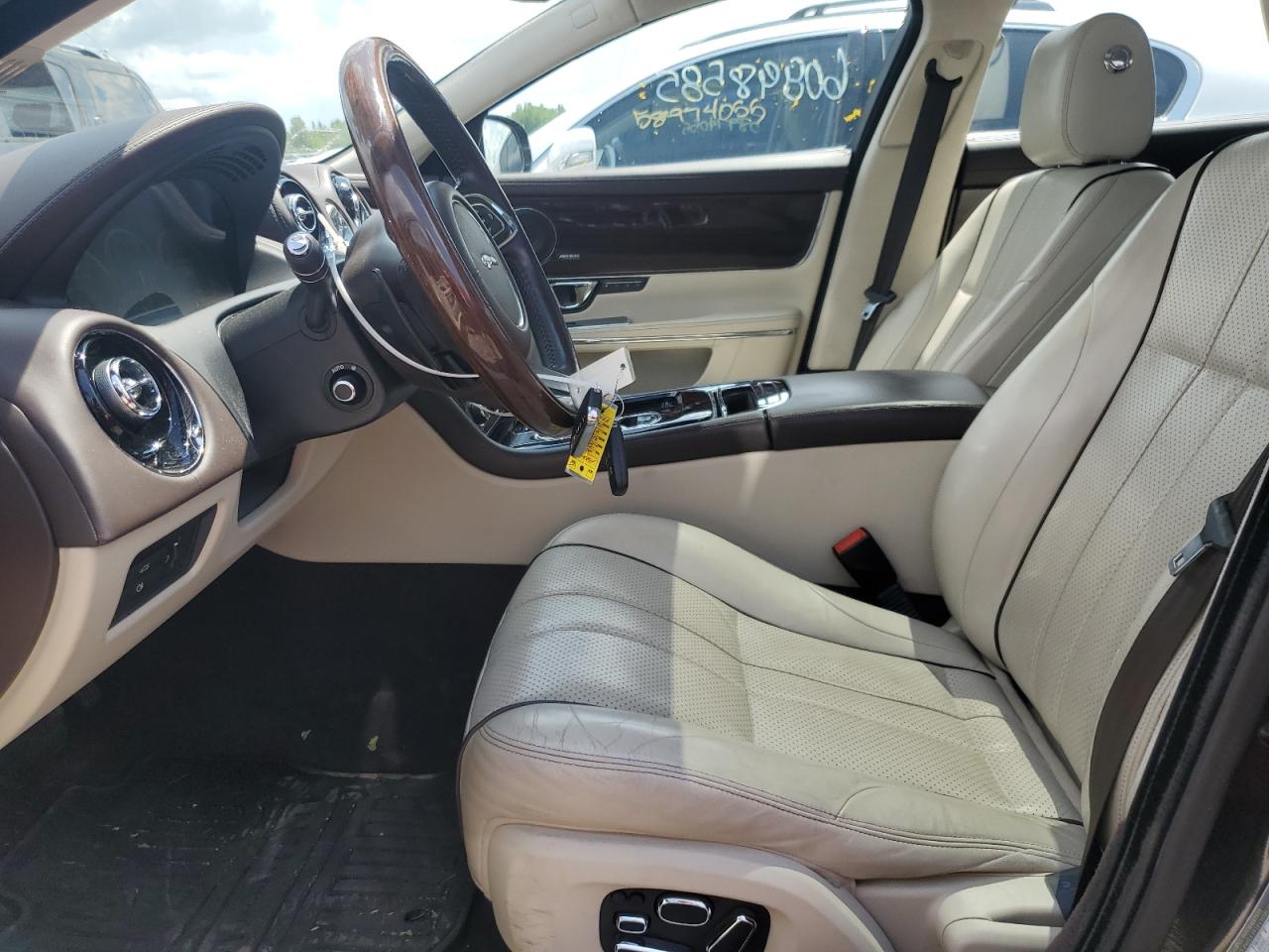 2015 Jaguar Xjl Portfolio VIN: SAJWJ2GD4F8V83521 Lot: 60898585