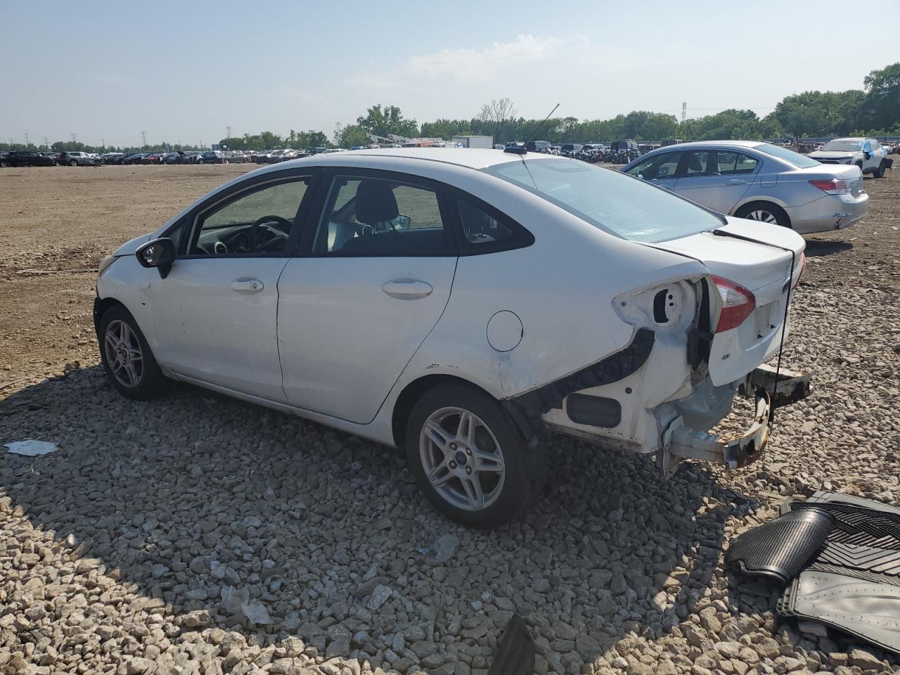 FORD FIESTA 2017 VIN 3FADP4BJ3HM135403 фото 2