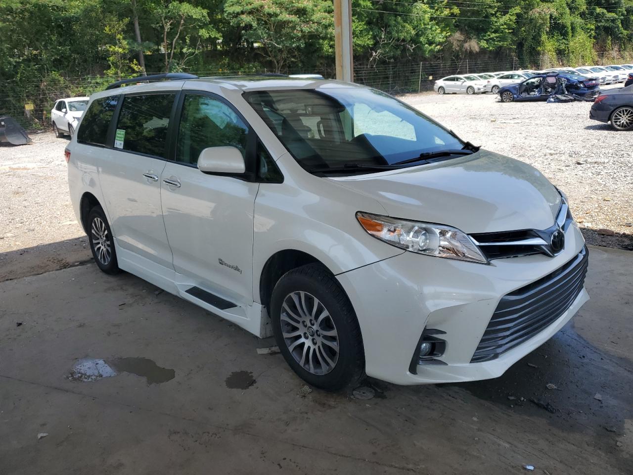 TOYOTA All Models 2018 VIN 5TDYZ3DCXJS921509 zdjęcie 4