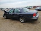 2001 Ford Crown Victoria Lx იყიდება Elgin-ში, IL - Front End