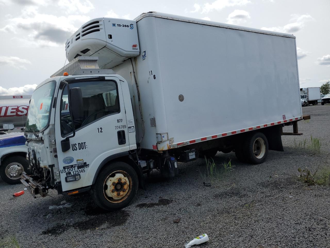 2015 Isuzu Nrr zu verkaufen in Assonet, MA - All Over