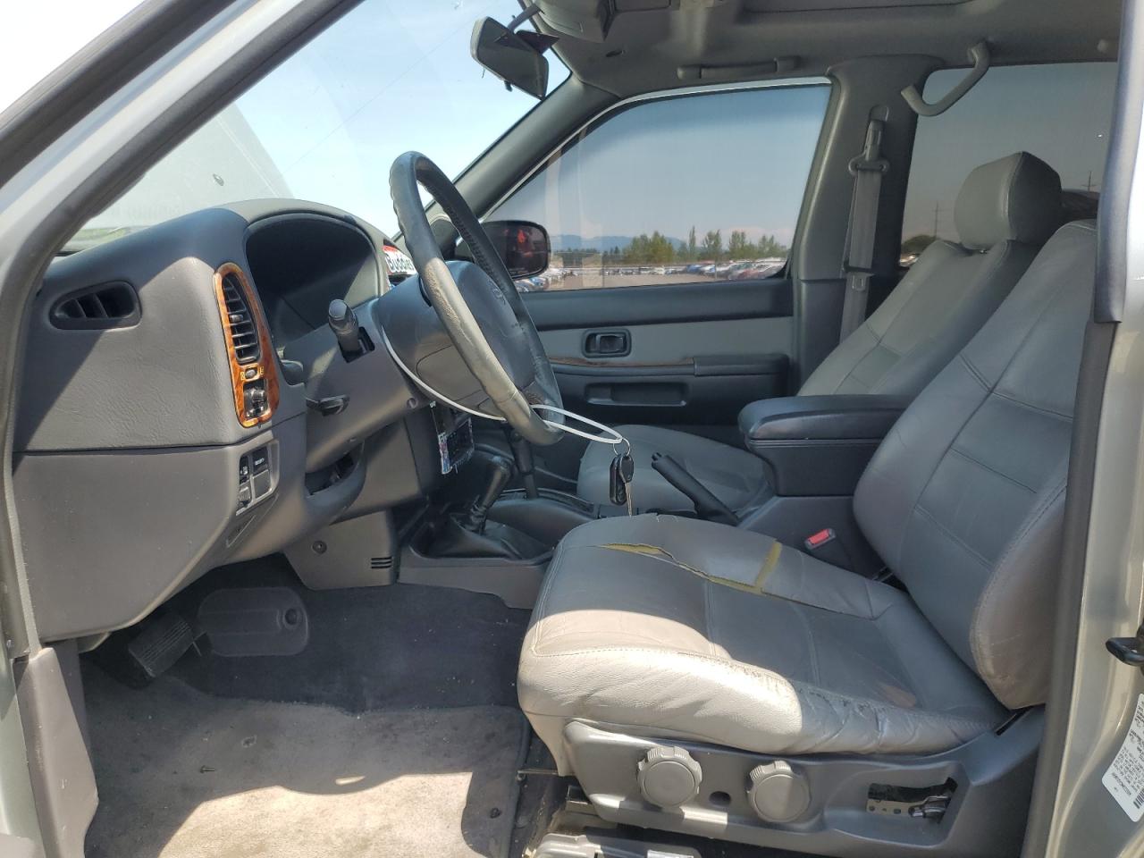 1998 Nissan Pathfinder Le VIN: JN8AR05Y2WW222588 Lot: 60874565