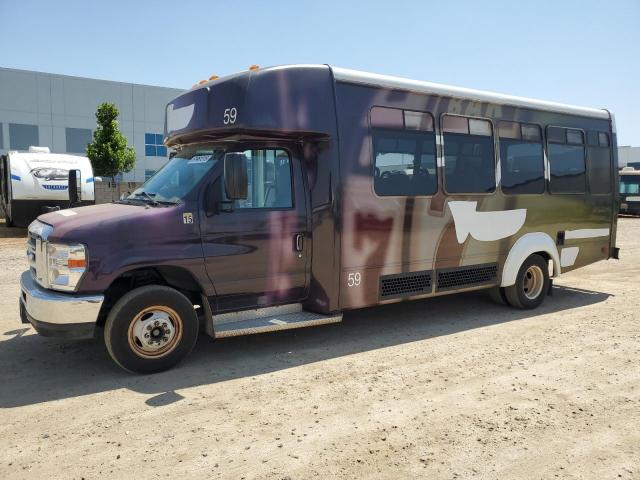 2017 Ford Econoline E450 Super Duty Cutaway Van