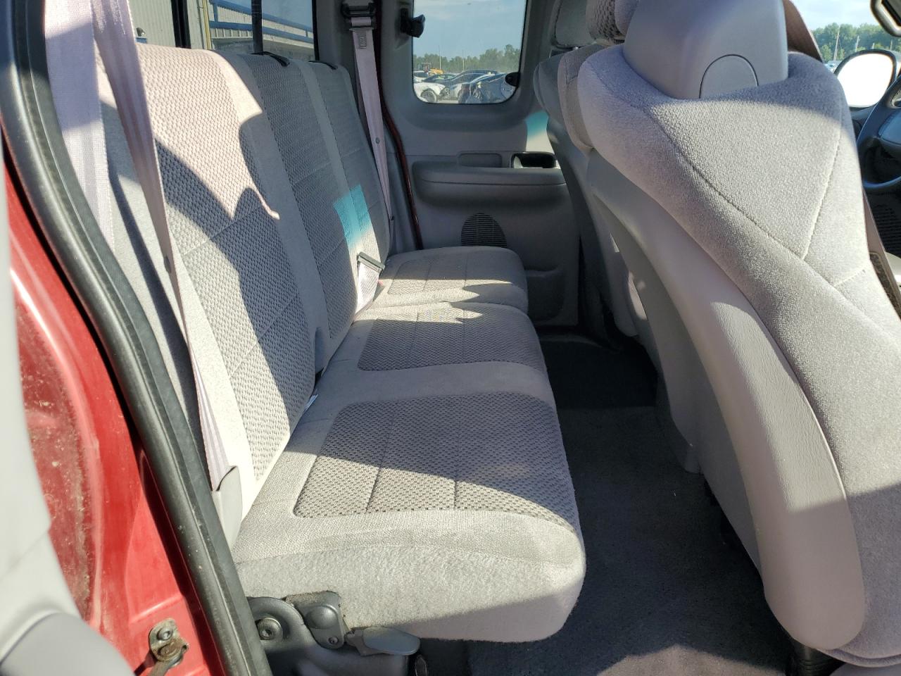 2002 Ford F150 VIN: 1FTRX18L82NA54692 Lot: 62559605