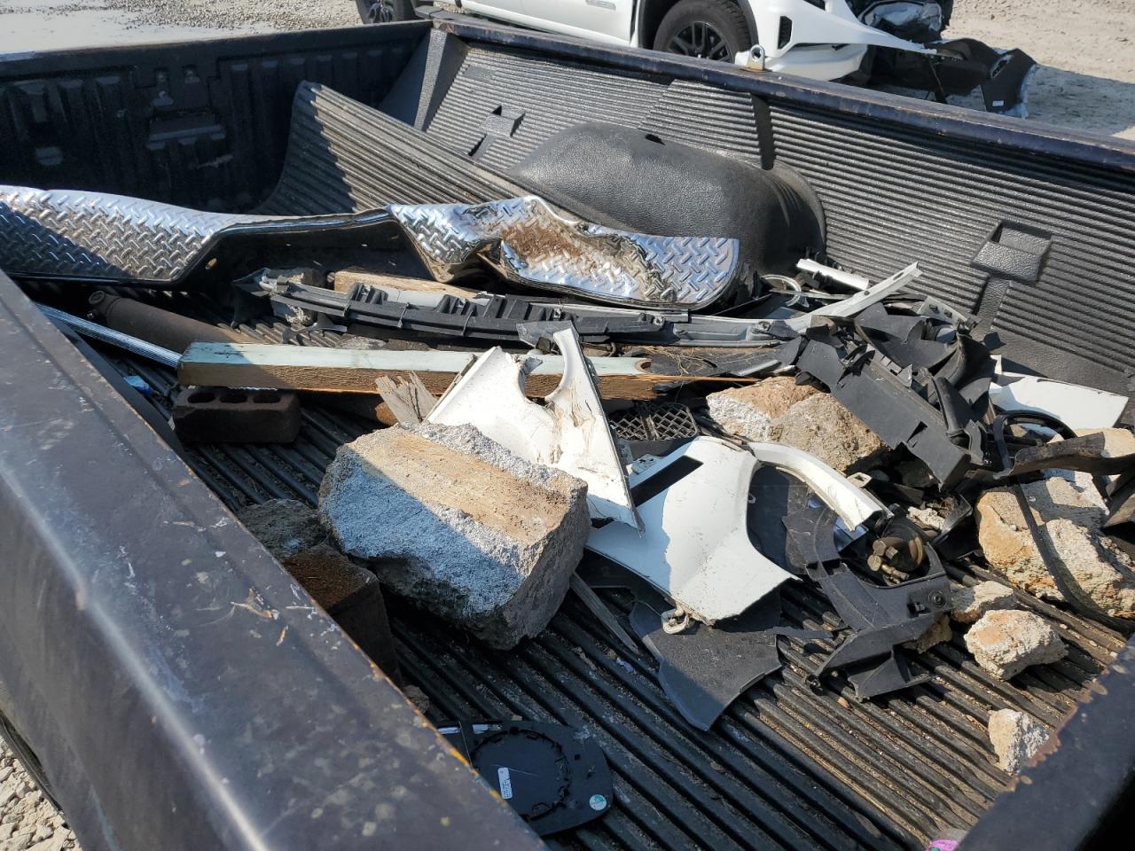 1984 Ford F250 VIN: 1FTEF26G5ELA11036 Lot: 59408425