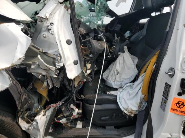  KIA SORENTO 2016 Белы