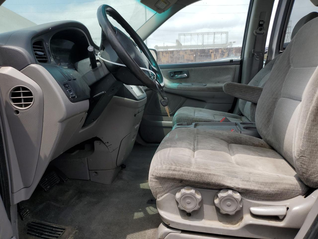 2002 Honda Odyssey Lx VIN: 2HKRL18512H507533 Lot: 62308185