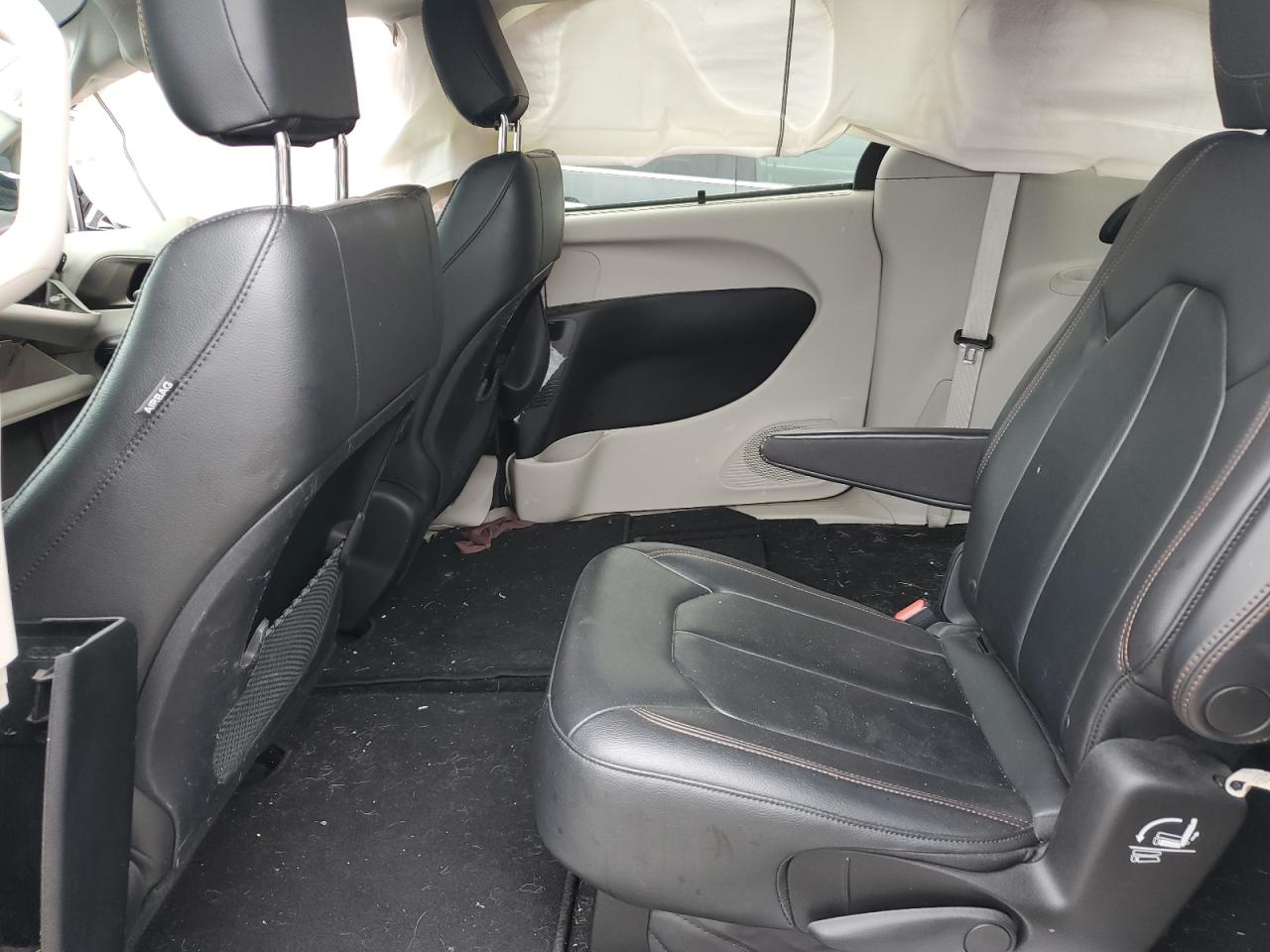 2017 Chrysler Pacifica Touring L VIN: 2C4RC1BG4HR507967 Lot: 63046875