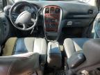 2005 Chrysler Town & Country Limited   за продажба в Pekin, IL - Side