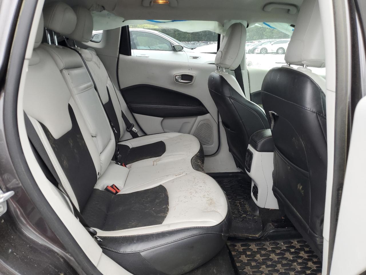 2019 Jeep Compass Latitude VIN: 3C4NJCBB8KT614156 Lot: 59287725