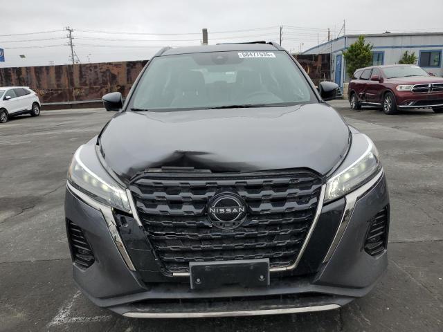  NISSAN KICKS 2022 Серый