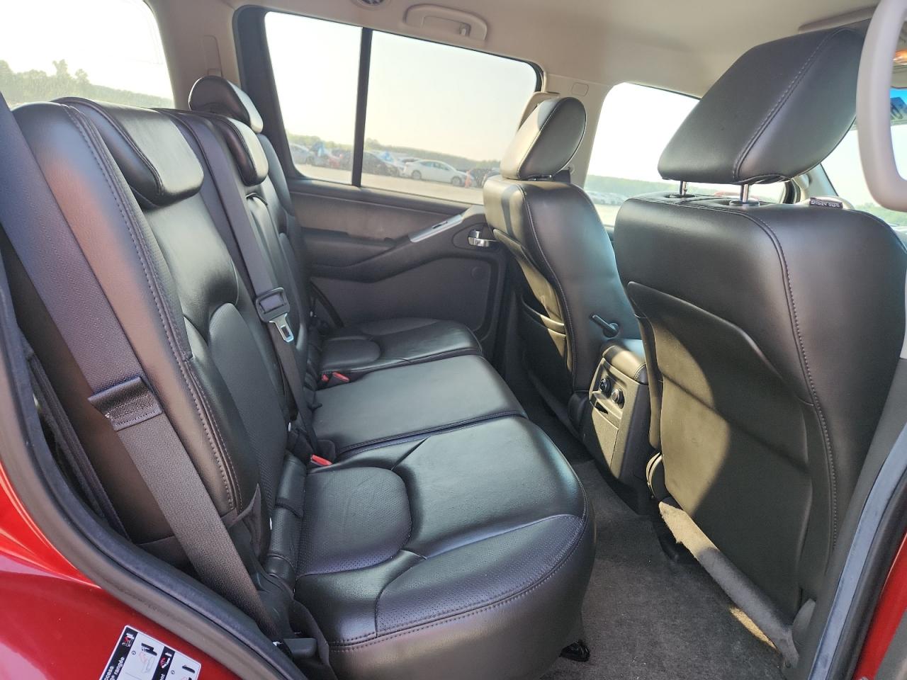 2011 Nissan Pathfinder S VIN: 5N1AR1NB0BC621875 Lot: 62272575