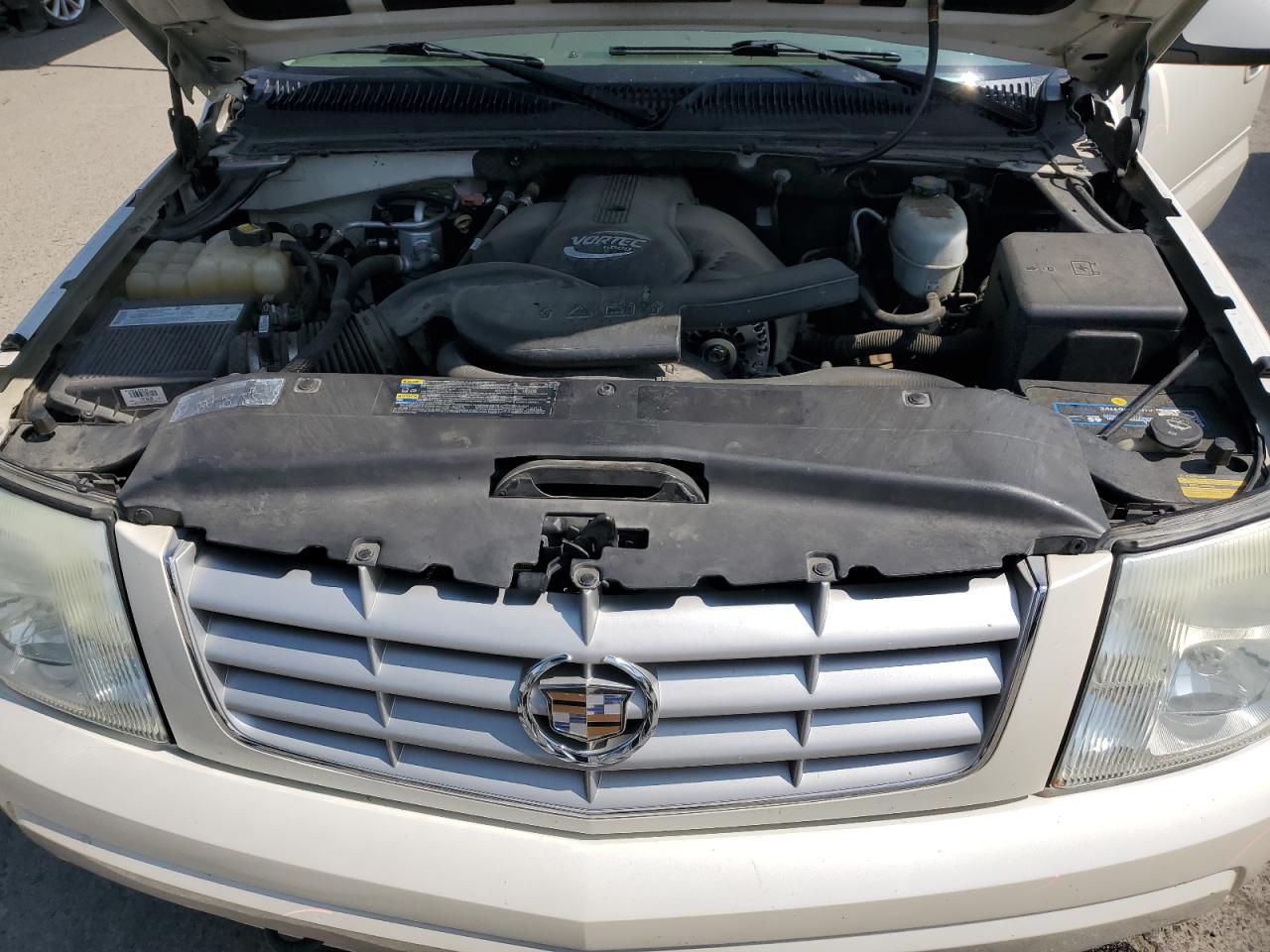 2004 Cadillac Escalade Luxury VIN: 1GYEK63N94R283830 Lot: 61431285