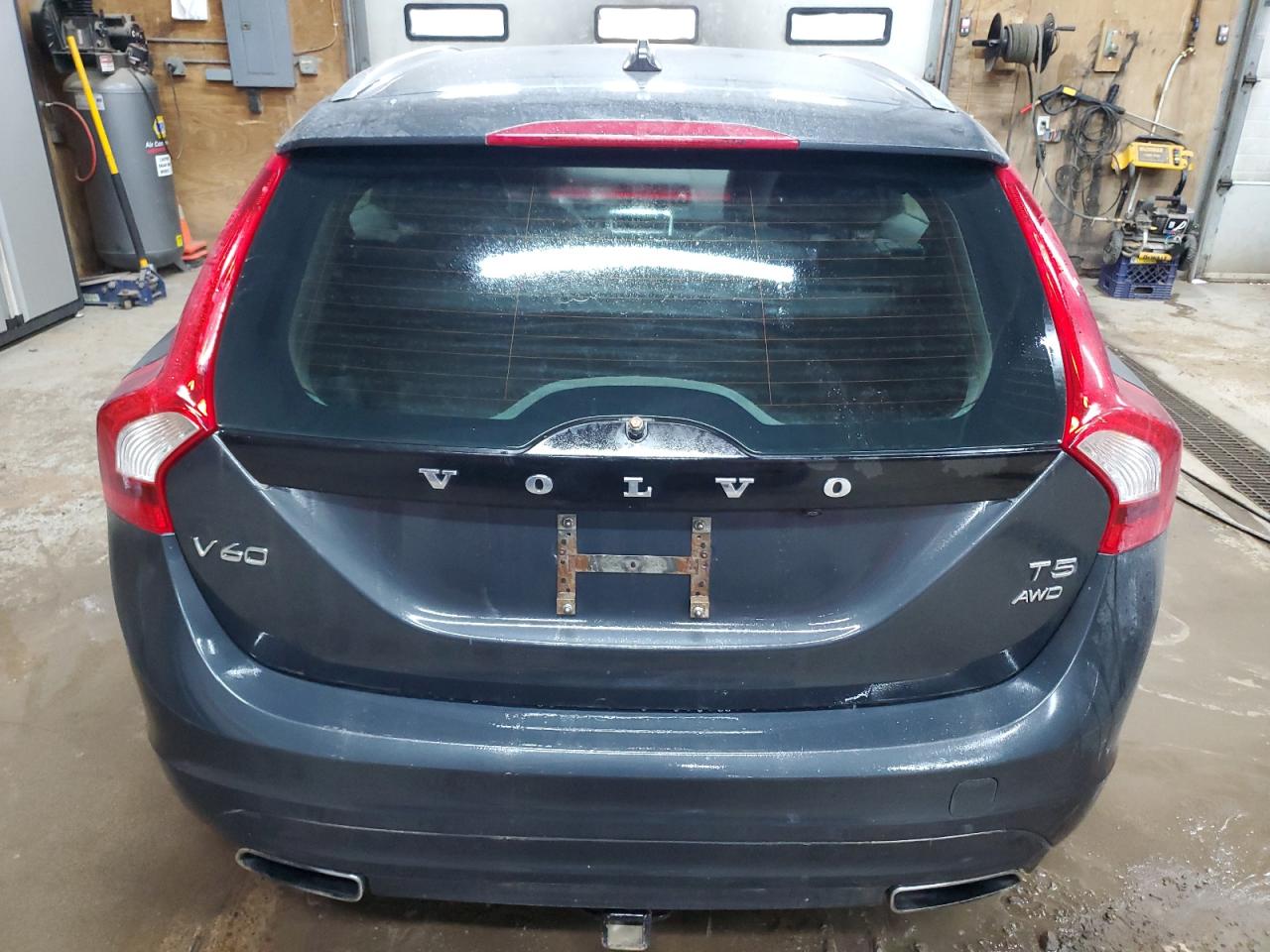 2015 Volvo V60 Premier+ VIN: YV1612SC0F1212128 Lot: 60901195