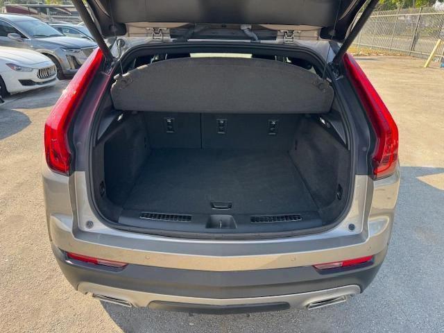  CADILLAC XT4 2023 Beżowy
