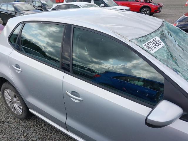 2015 VOLKSWAGEN POLO SE