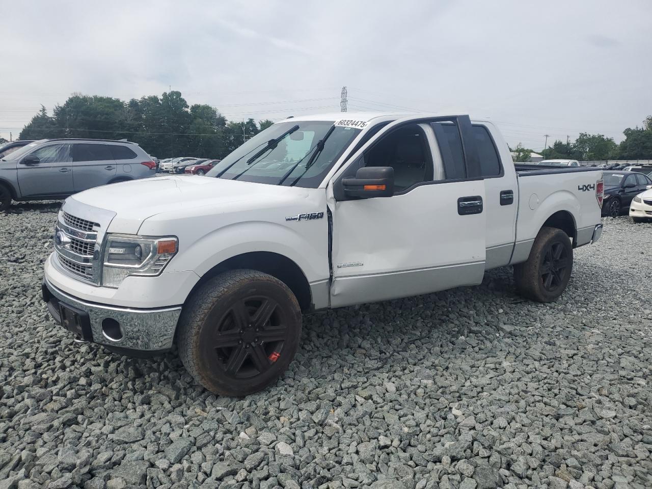 Mebane, NC에서 판매 중인 2014 Ford F150 Supercrew - Side