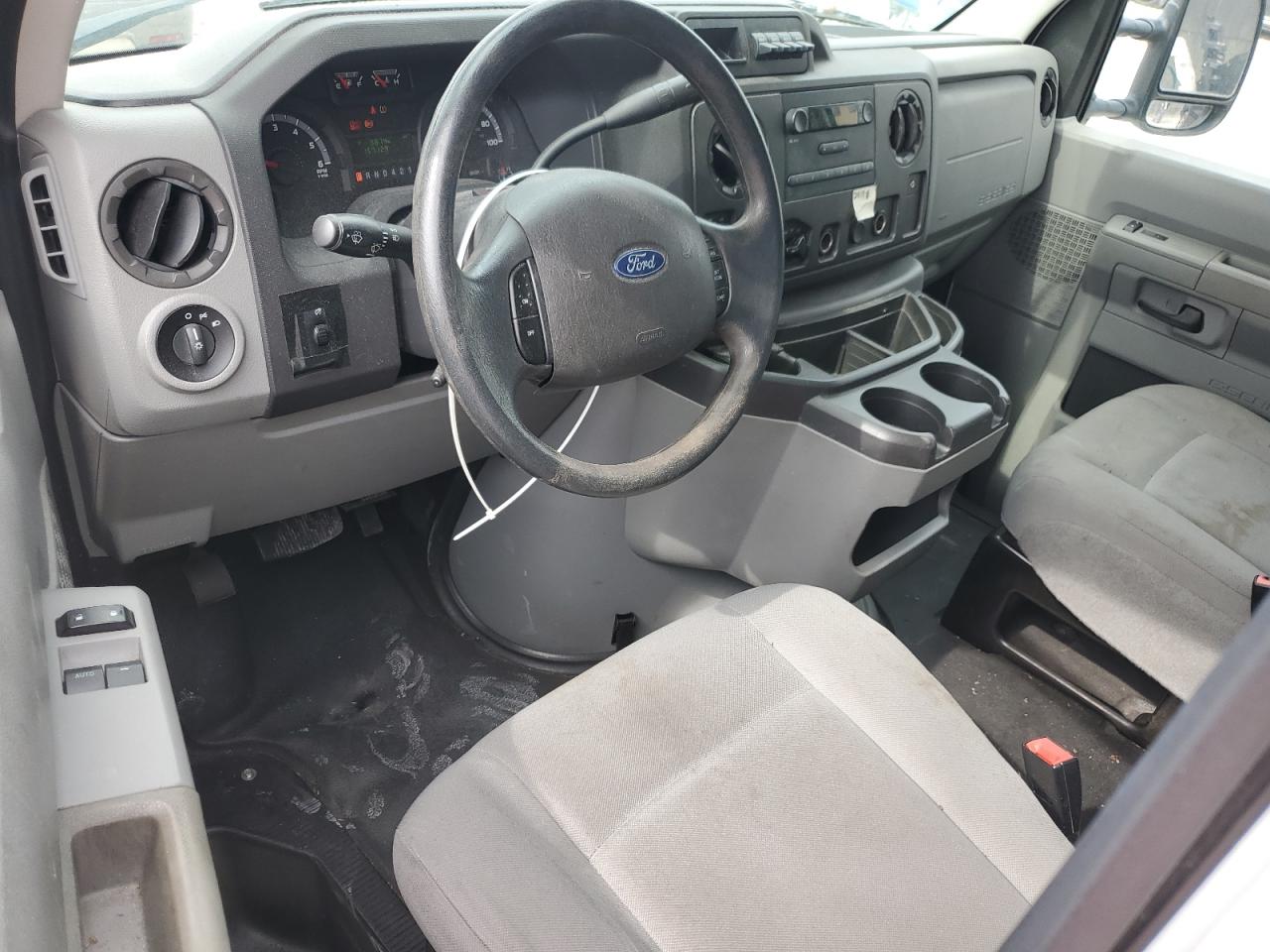 2019 Ford Econoline E350 Super Duty Cutaway Van VIN: 1FDWE3F65KDC01599 Lot: 61962225