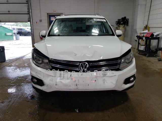  VOLKSWAGEN TIGUAN 2016 Biały