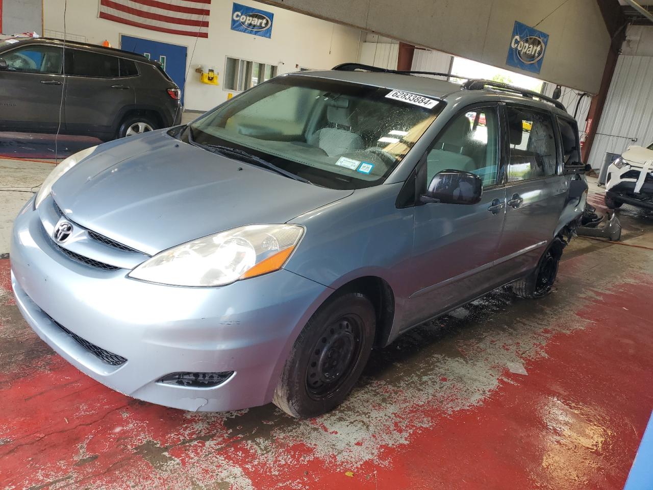 2010 Toyota Sienna Ce de vânzare în Angola, NY - Rear End