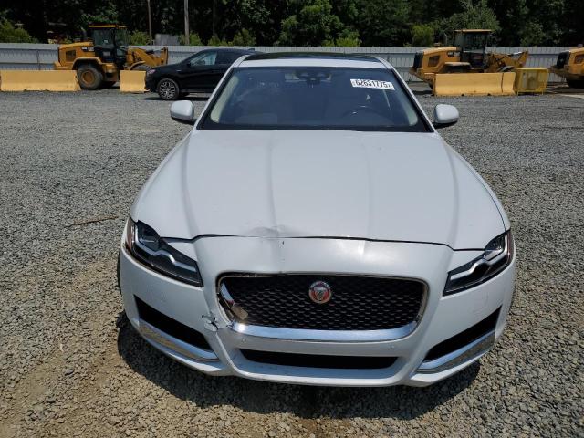  JAGUAR XF 2016 White