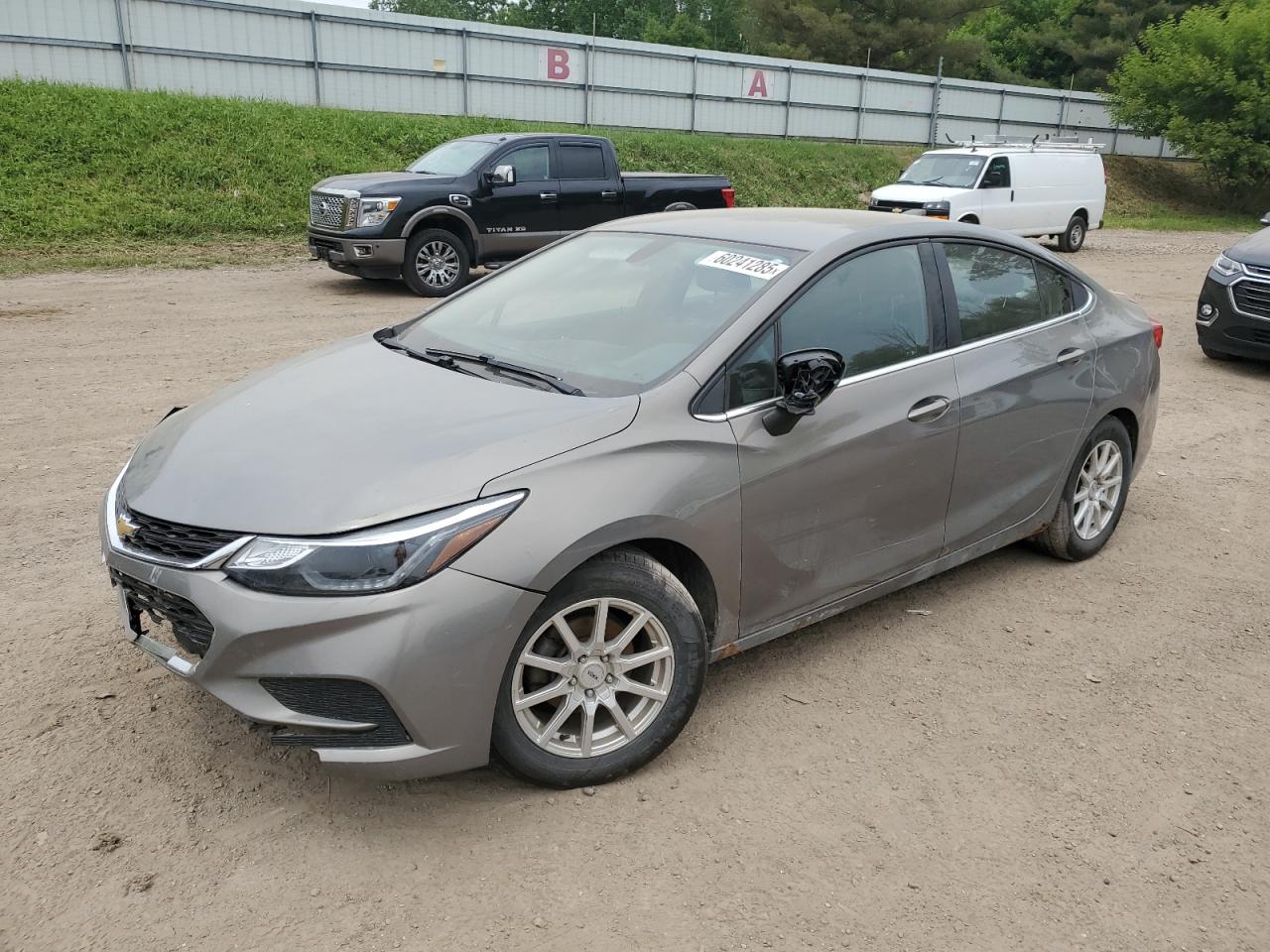 2017 Chevrolet Cruze Lt na sprzedaż w Davison, MI - Front End