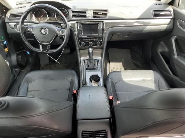  VOLKSWAGEN PASSAT 2016 Gray