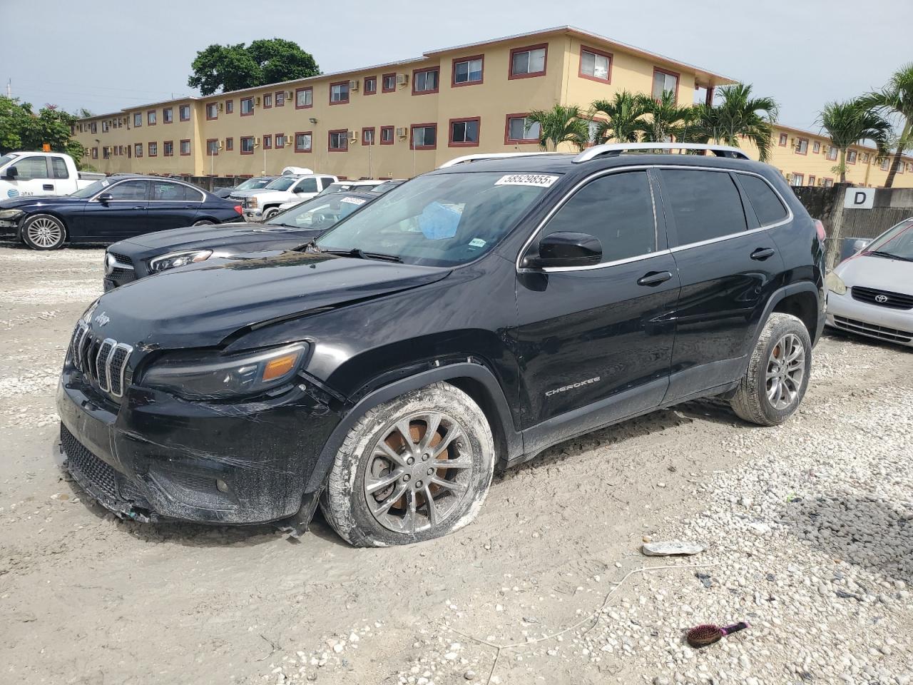 2020 Jeep Cherokee Latitude Plus zu verkaufen in Opa Locka, FL - Front End