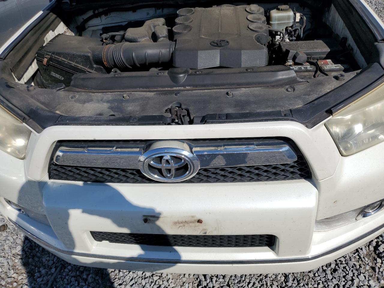 2011 Toyota 4Runner Sr5 VIN: JTEBU5JR2B5036068 Lot: 63075755