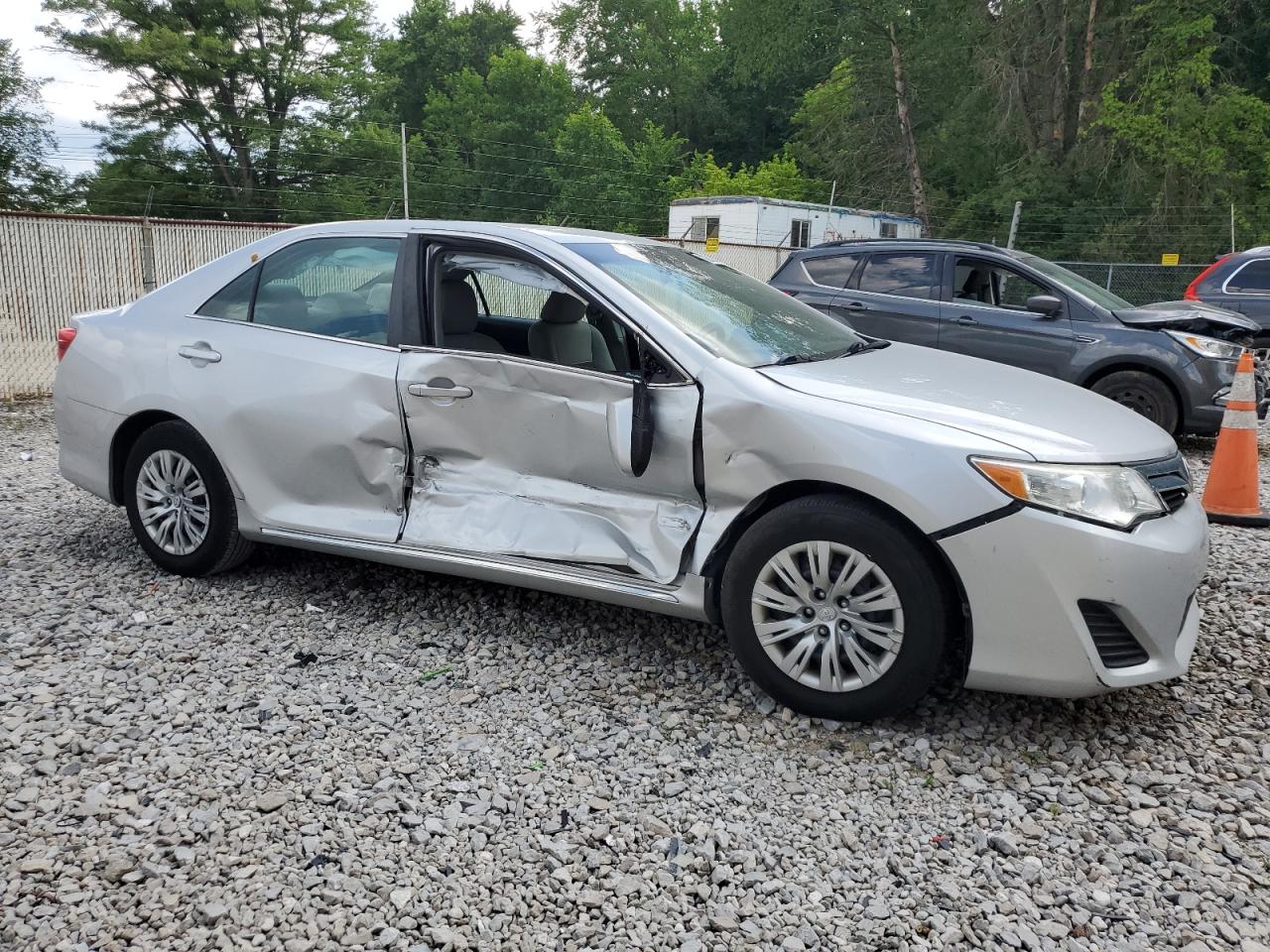 TOYOTA CAMRY 2014 VIN 4T1BF1FK2EU338145 zdjęcie 4