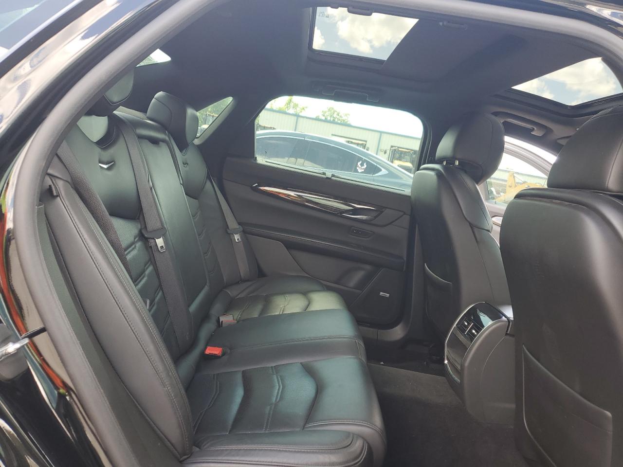 2018 Cadillac Ct6 Luxury VIN: 1G6KD5RS2JU156696 Lot: 61068285