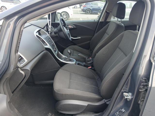 2013 VAUXHALL ASTRA SRI
