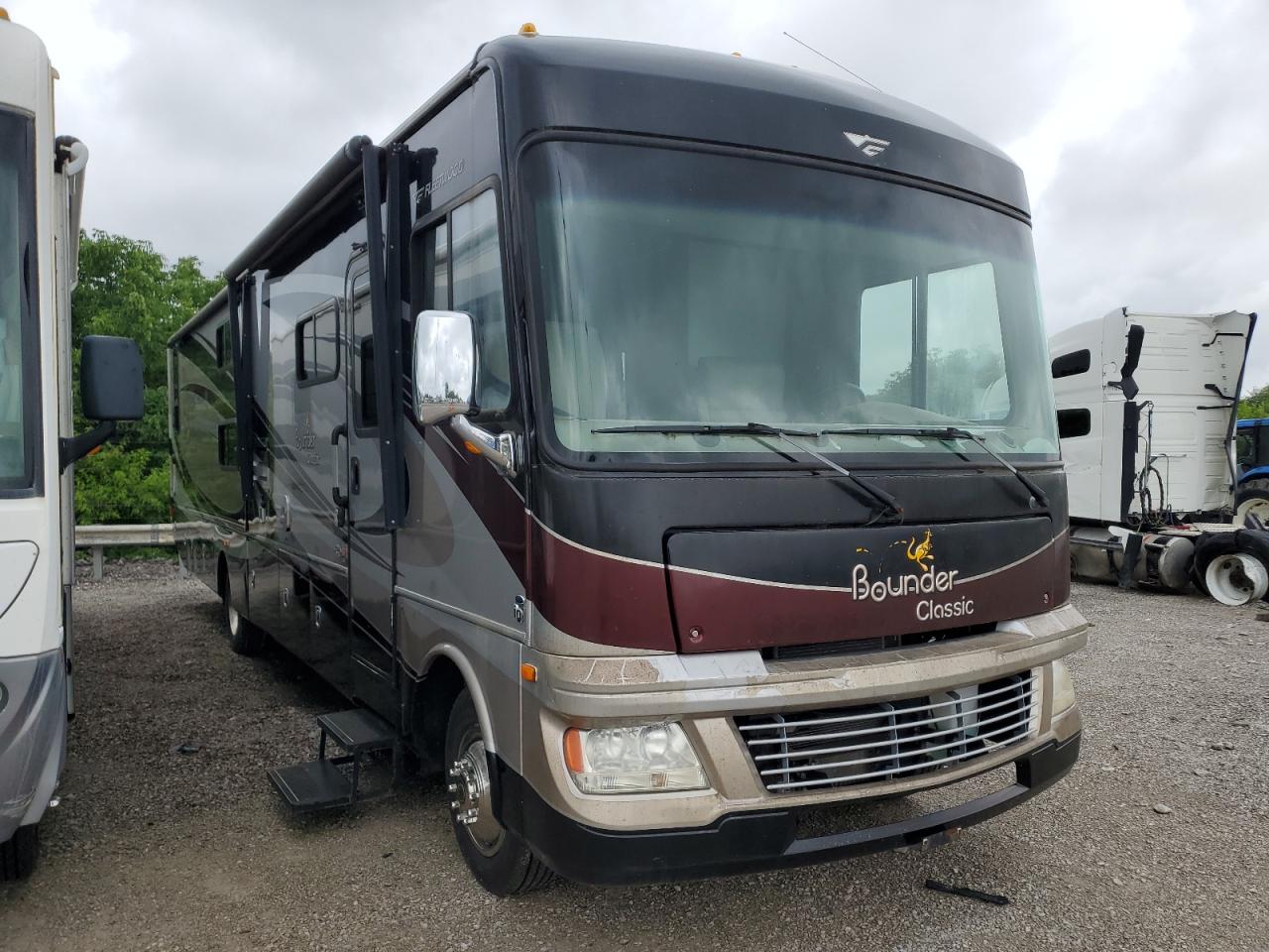 2013 Ford F53 за продажба в Lawrenceburg, KY - Top/Roof