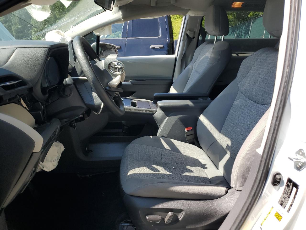 2022 Toyota Sienna Le VIN: 5TDKRKEC3NS116231 Lot: 59980255