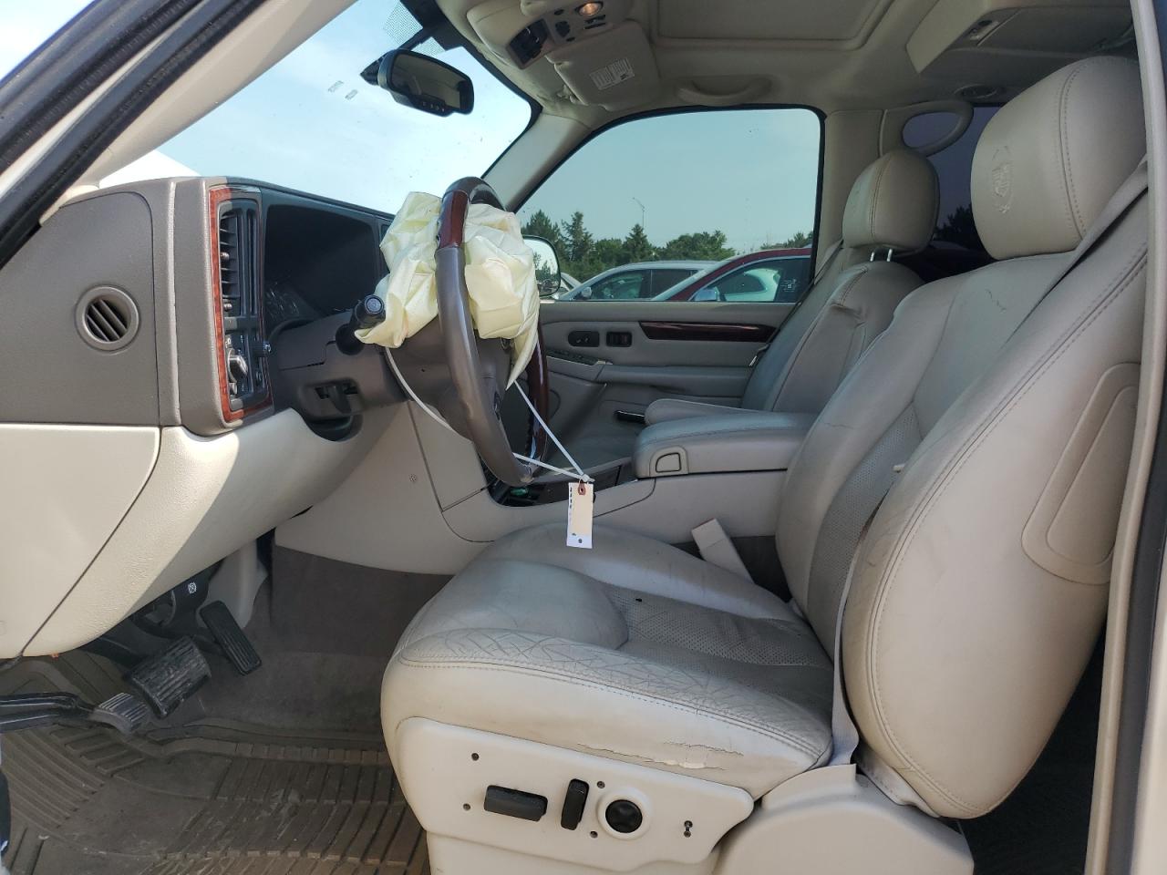 2005 Cadillac Escalade Luxury VIN: 1GYEK63N85R276448 Lot: 60688025