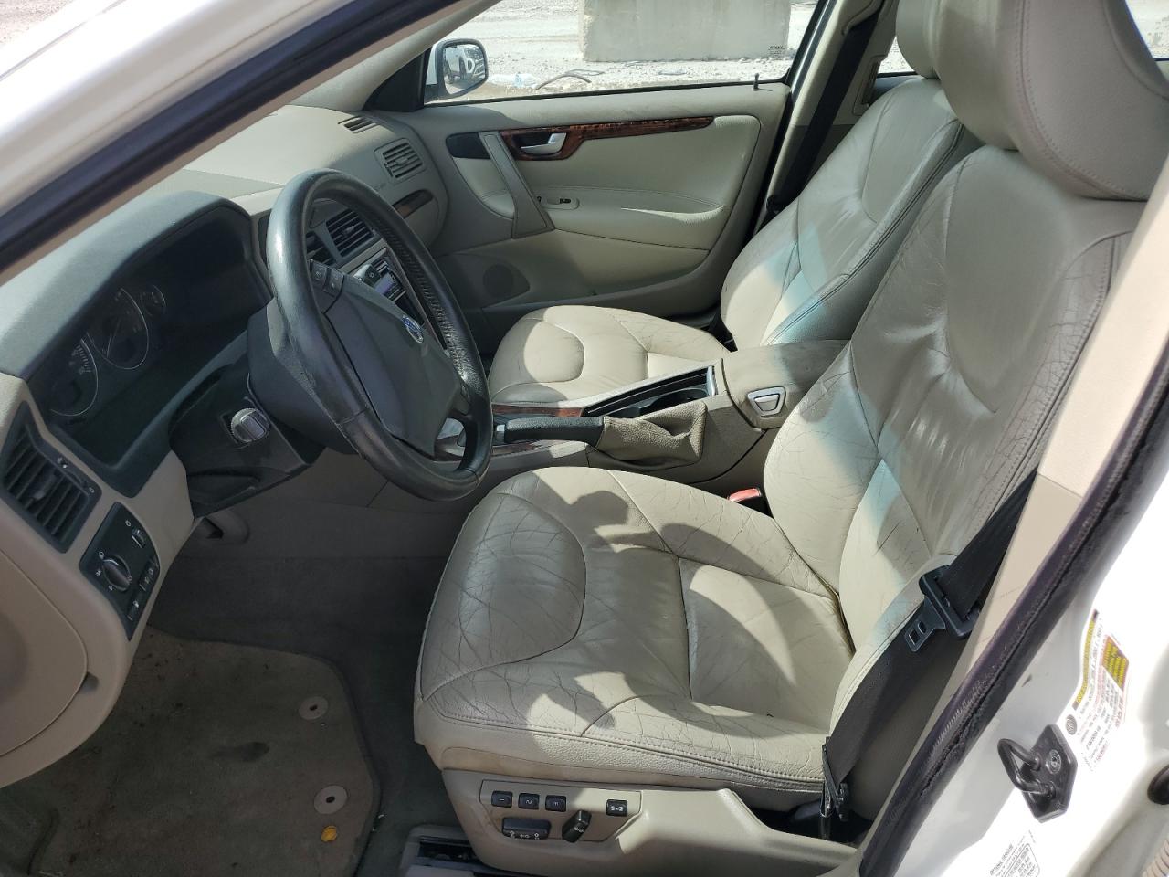 2005 Volvo S60 2.5T VIN: YV1RS592352469852 Lot: 62072275