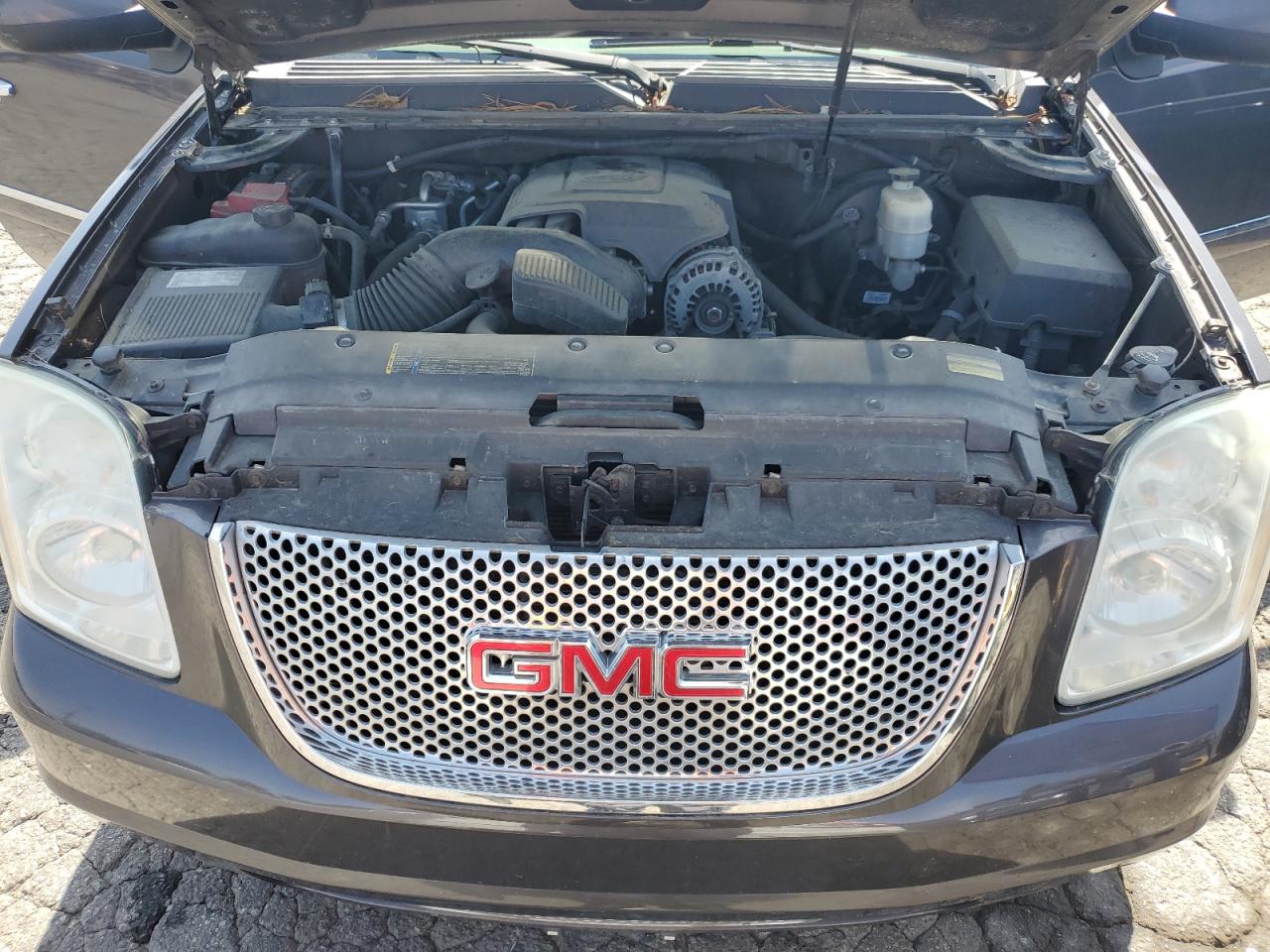 2010 GMC Yukon Denali VIN: 1GKUKEEF6AR144868 Lot: 62233045
