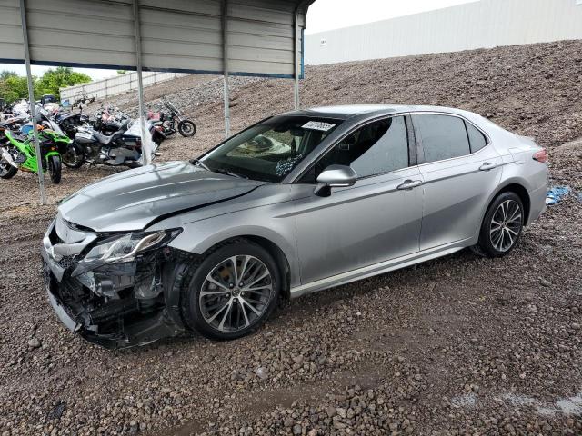  TOYOTA CAMRY 2018 Серебристый