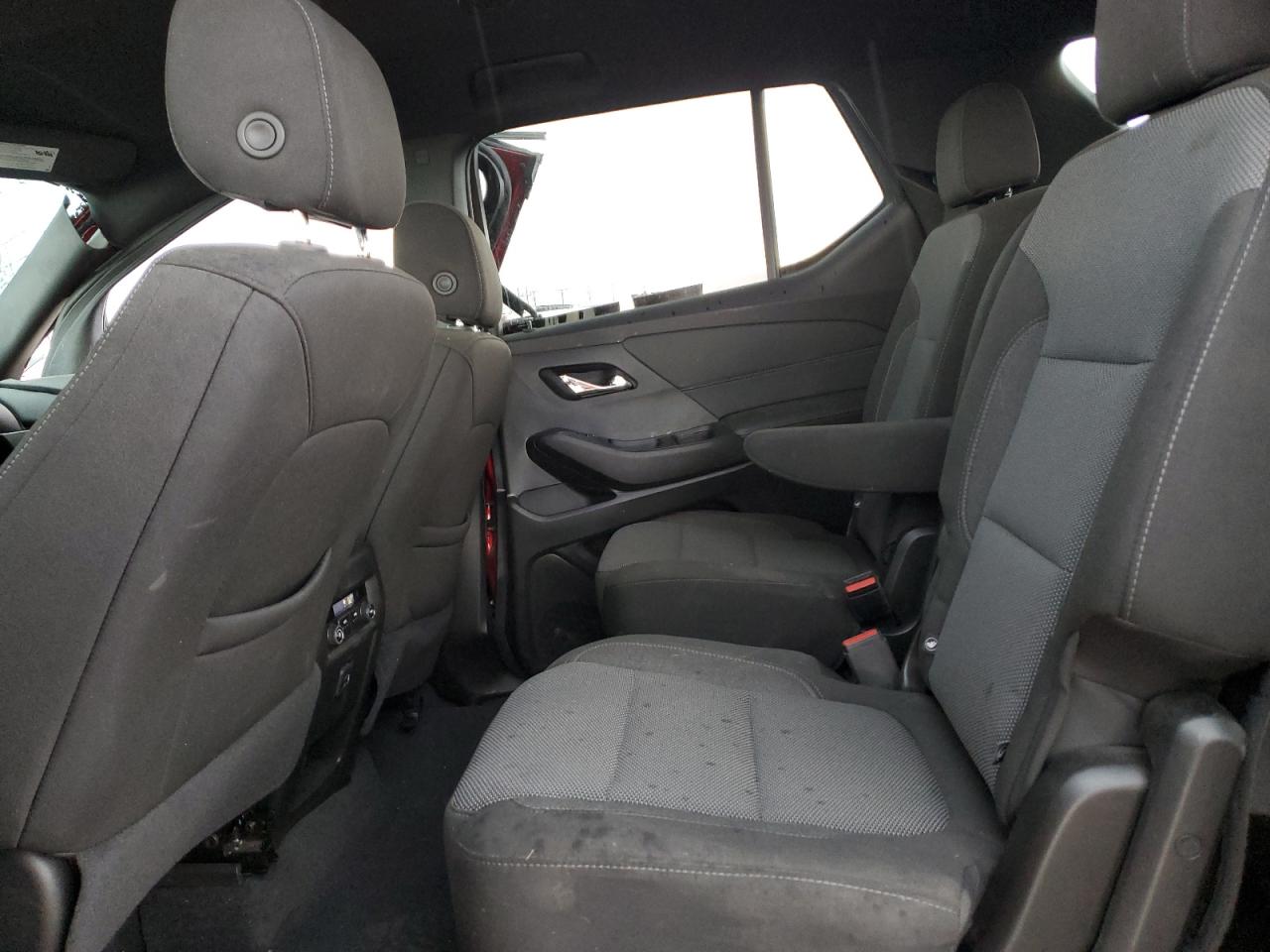 CHEVROLET TRAVERSE 2023 VIN 1GNEVGKW4PJ161903 фото 11