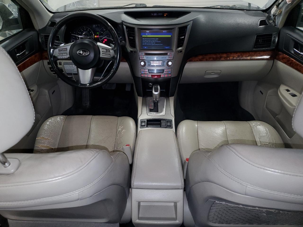 2011 Subaru Outback 2.5I Limited VIN: 4S4BRBLC3B3352650 Lot: 62191985